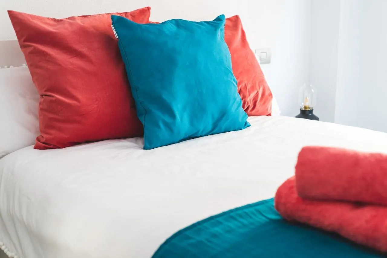 Apartment Home2Book Design Cool Center Apt Las Palmas Spanien